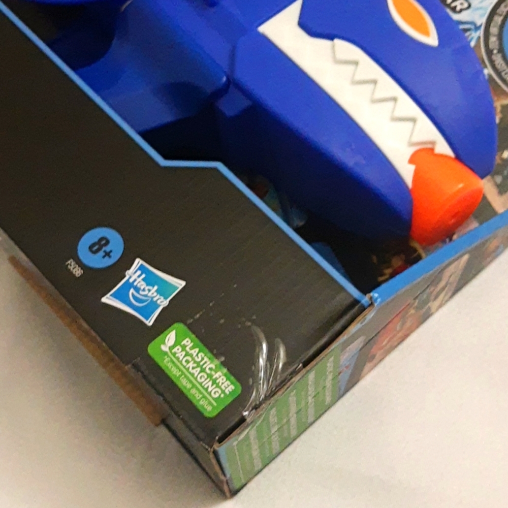 Nerf Roblox Sharkbite SHRK 500 Super Soaker Pump To Drench Toy Summer Fun NEW - Picture 8 of 15